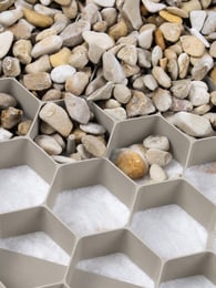 Volle pallet grindplaten EuroGravel PLUS beige (42,55m2 = €11,05/m2)